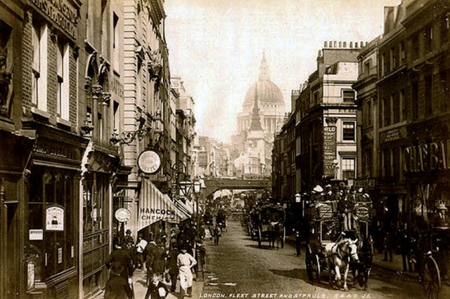 Fleet Street in London looking east towards St Paul's Cathedral. Photograph by James Valentine, c.1890.